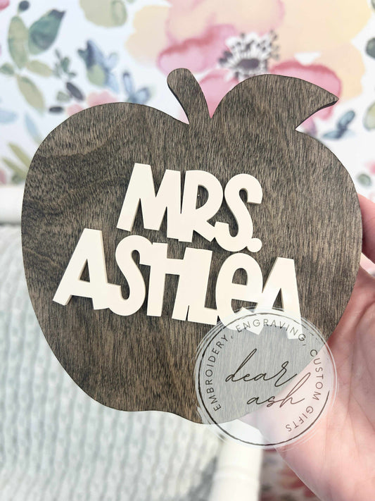 Teacher apple magnet with acrylic name