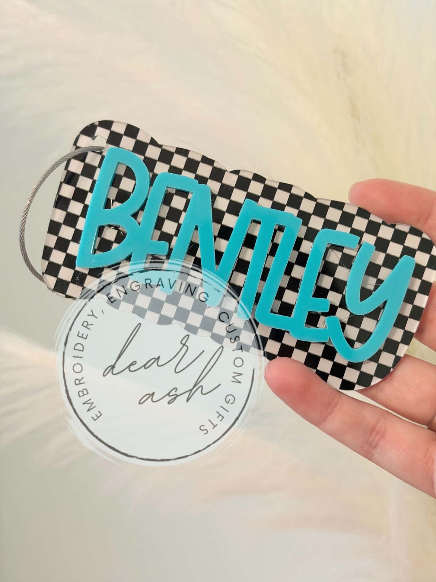 Checkered bag tag